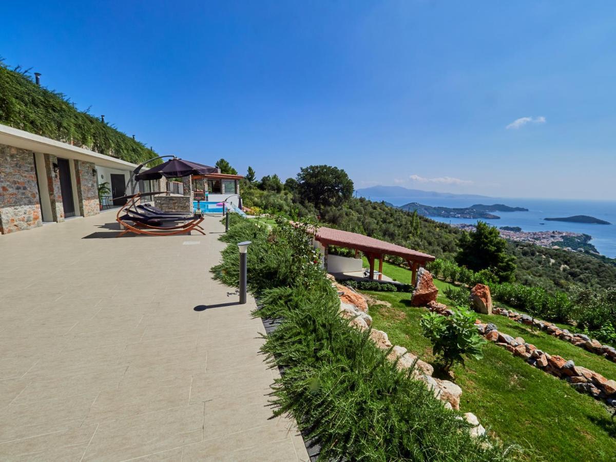 Sky Sea Resort & Villas Megali Ammos  Buitenkant foto