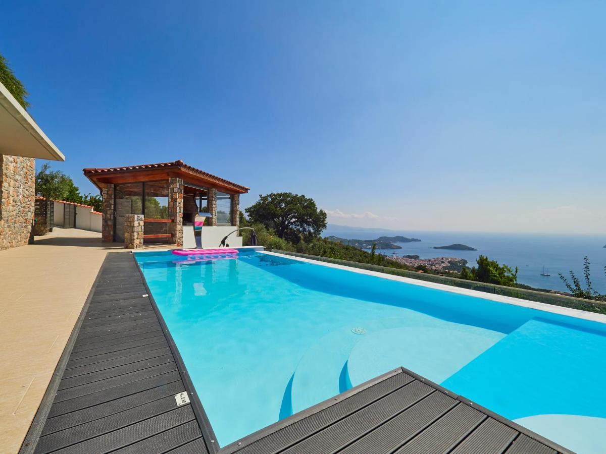 Sky Sea Resort & Villas Megali Ammos  Buitenkant foto