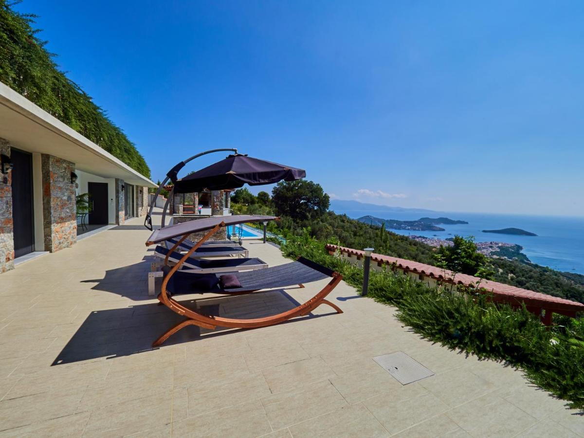 Sky Sea Resort & Villas Megali Ammos  Buitenkant foto